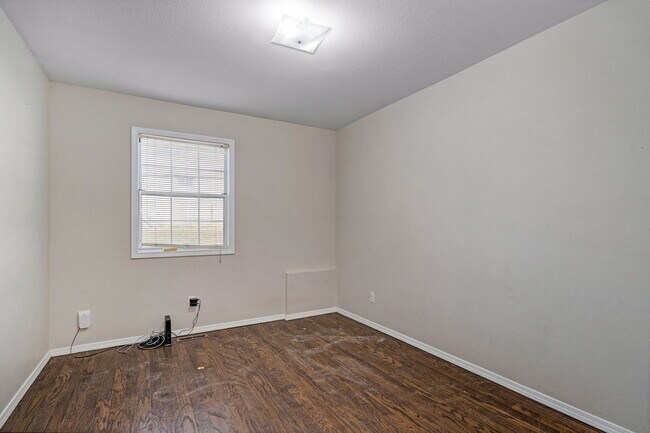 Building Photo - 5911 S Farm Rd 157