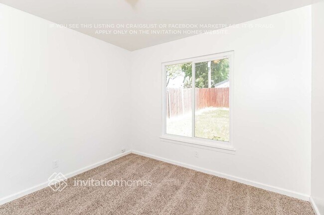 Building Photo - 6121 N Haven Dr