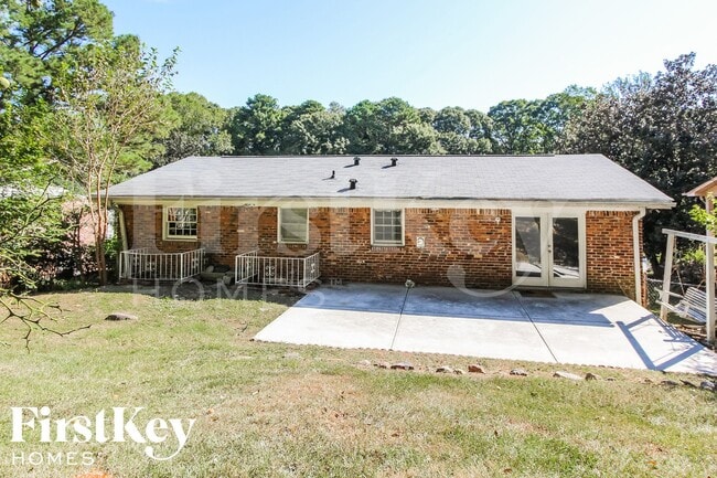 Building Photo - 2739 Sherlock Dr