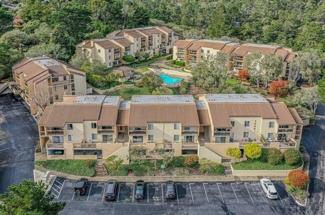 Building Photo - 3107 Golden Oaks Ln