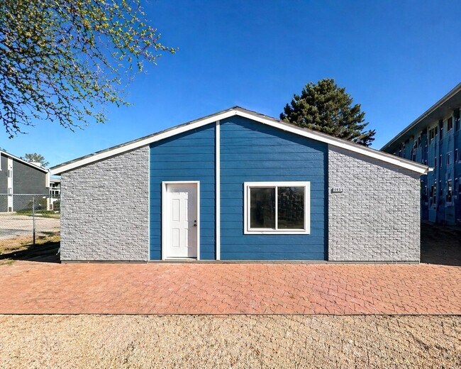 Building Photo - 3341 E Fountain Blvd
