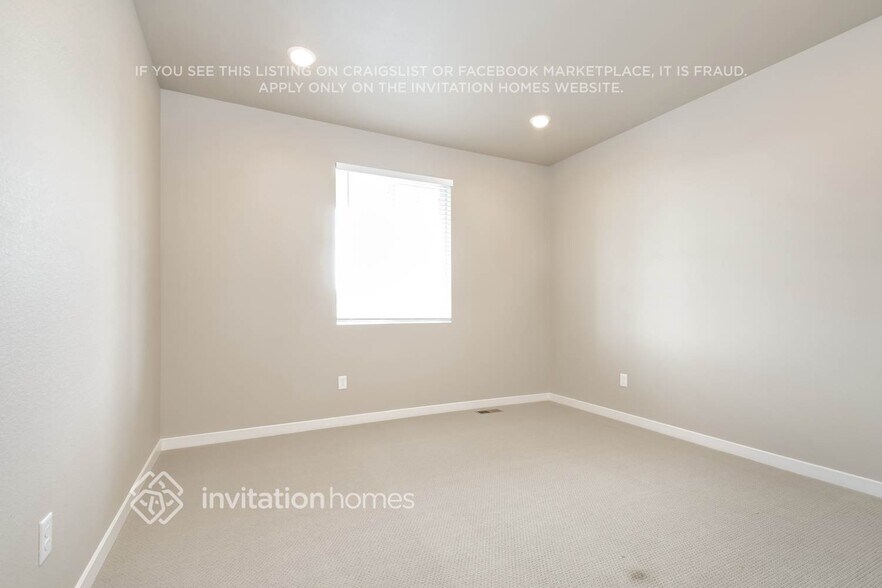 Building Photo - 482 Elbert St