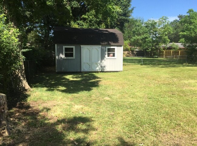 Building Photo - 141 Gahan Dr