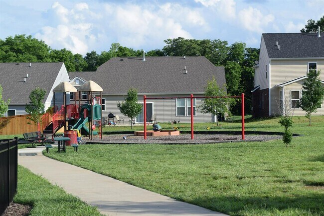Building Photo - 618 Foster Ln
