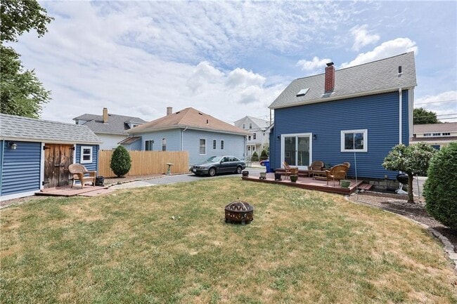 Building Photo - 200 Woodward Ave