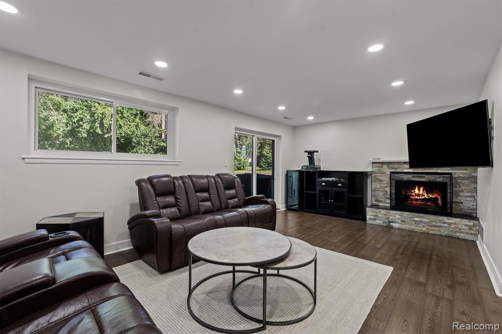 Building Photo - 6511 Timber Ridge Dr