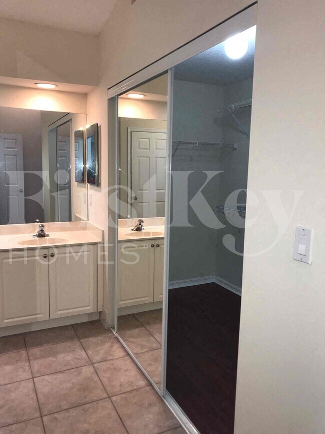 Building Photo - 2851 SW 193rd Terrace