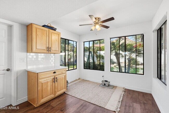 Building Photo - 3850 E Mountain Sky Ave