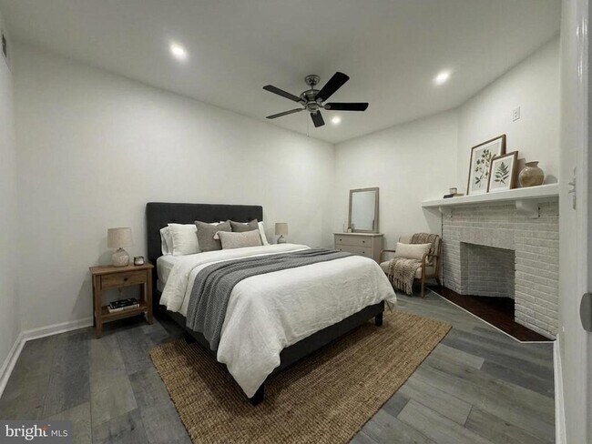 Building Photo - 45 E High St