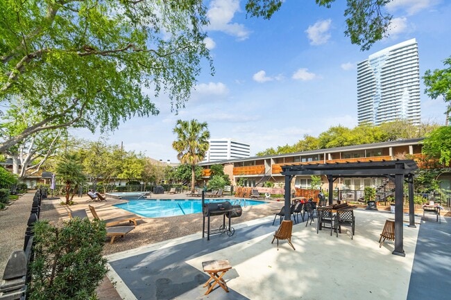 Building Photo - 3922 W Alabama St