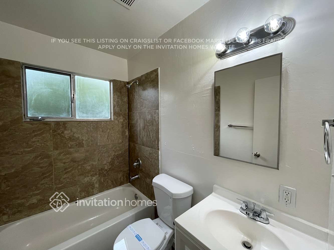 Building Photo - 2222 Babette Way