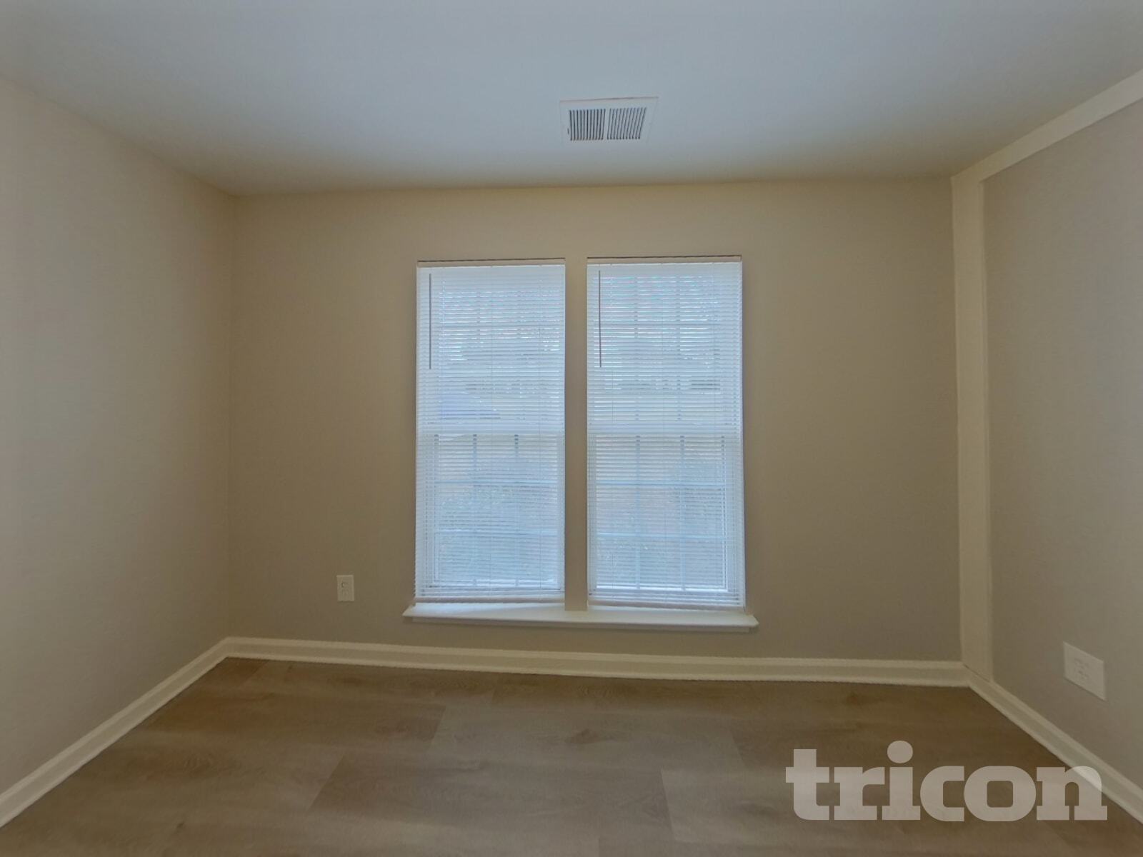Building Photo - 5136 Sunburst Ln