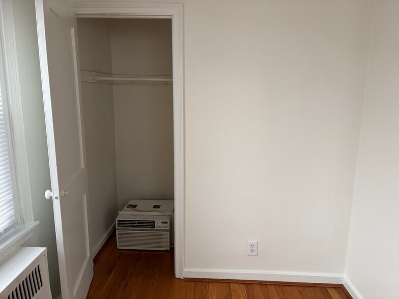 Building Photo - 1355 Weaver St