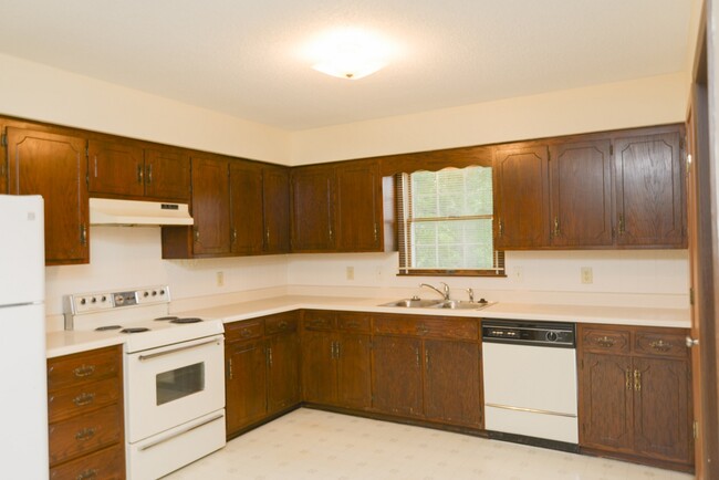Building Photo - 2313 Gray Fox Terrace