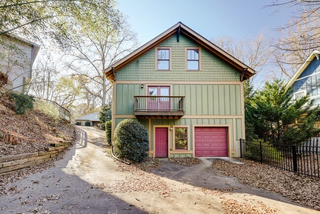 Building Photo - 145 Hendrix Ave