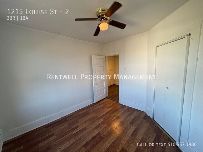 Building Photo - 1215 Louise St