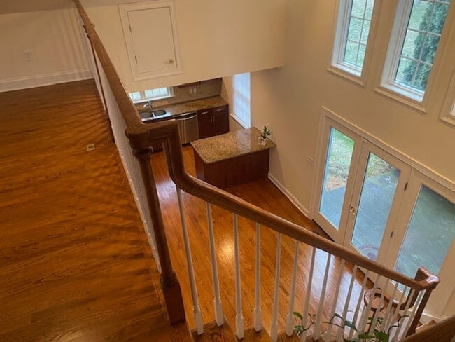 Building Photo - Banner Country Club condo