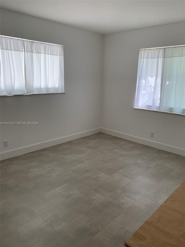 Building Photo - 4411 W Broward Blvd