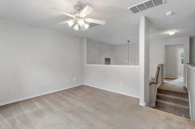 Building Photo - 18111 Stone Trail Manor Dr