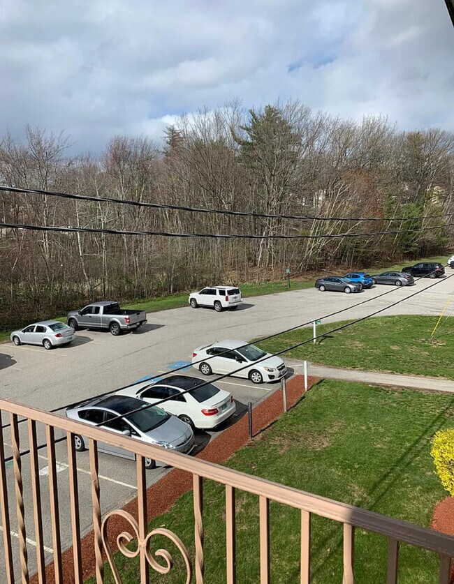 Building Photo - 379 Huse Rd