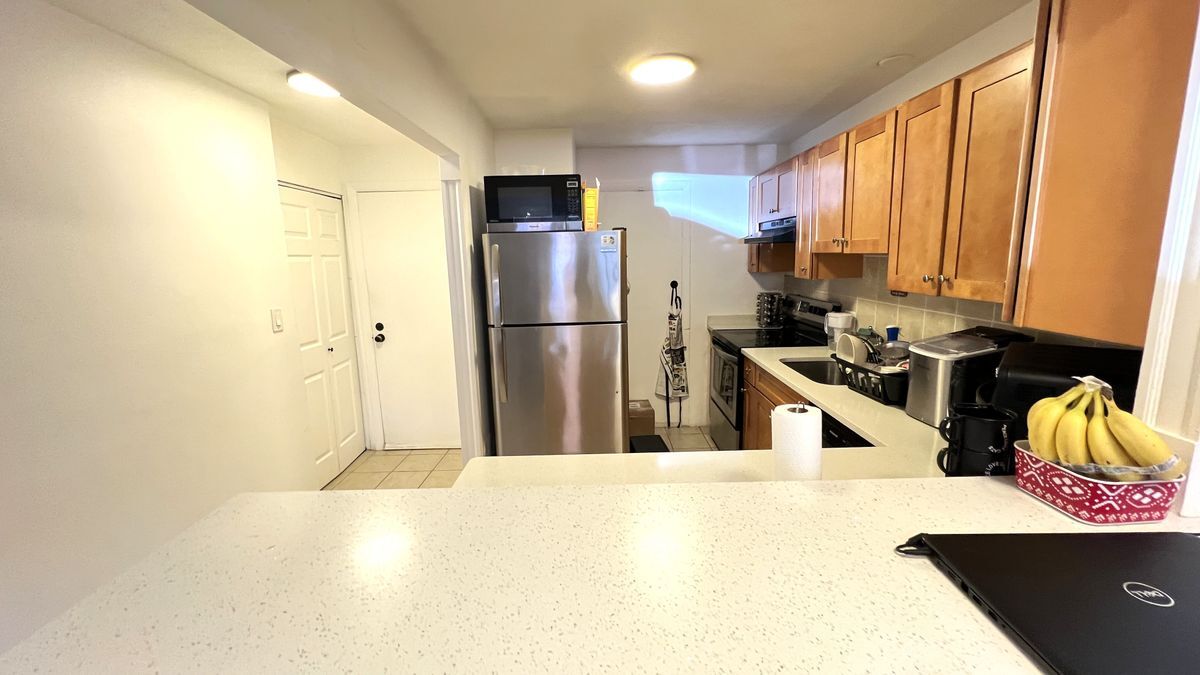 Building Photo - 400 Governors Dr