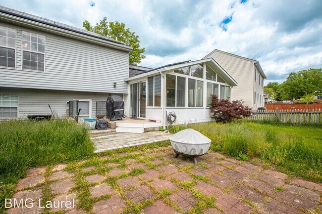 Building Photo - 3 br, 3 bath House - 9321 Kings Grant Rd
