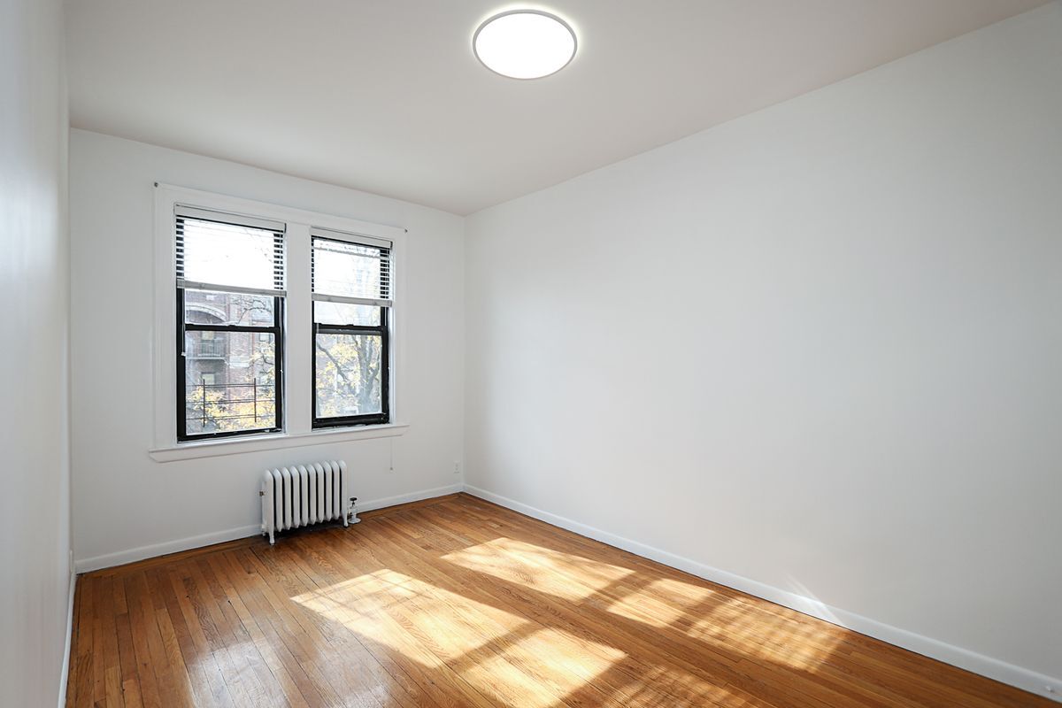 Building Photo - 115-25 Metropolitan Ave