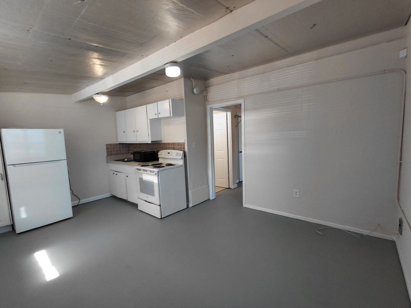 Building Photo - 2170-2172 Davis Court