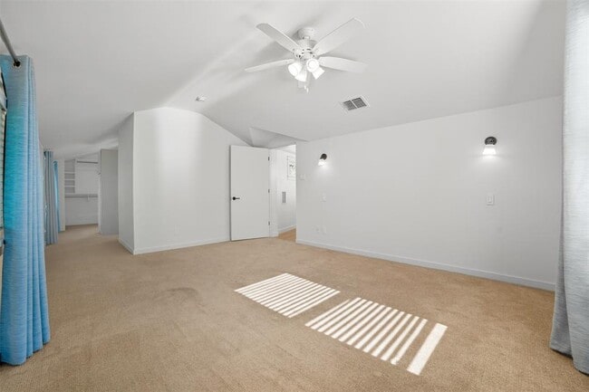 Building Photo - 712 Brownlee Cir
