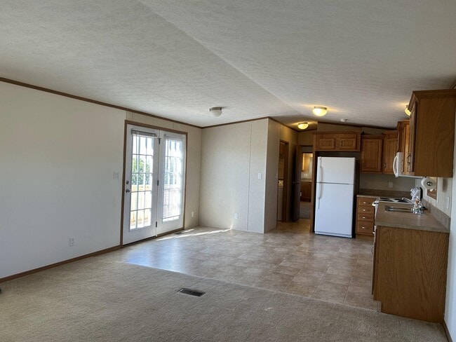 Building Photo - 151 Meadow Lark Ln
