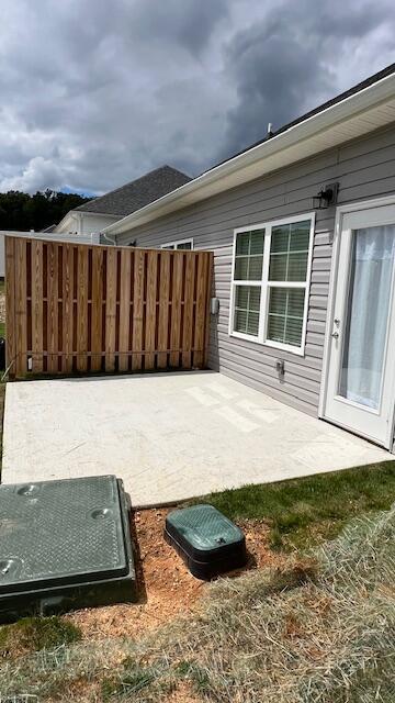 Building Photo - 323 NE Bellingham Dr