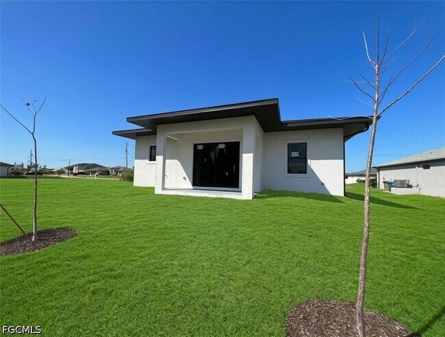 Building Photo - 2113 NW 41st Ave