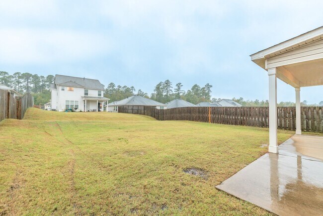 Building Photo - Welcome home to Summerton Village!  Ask us about our 1 month of FREE RENT!