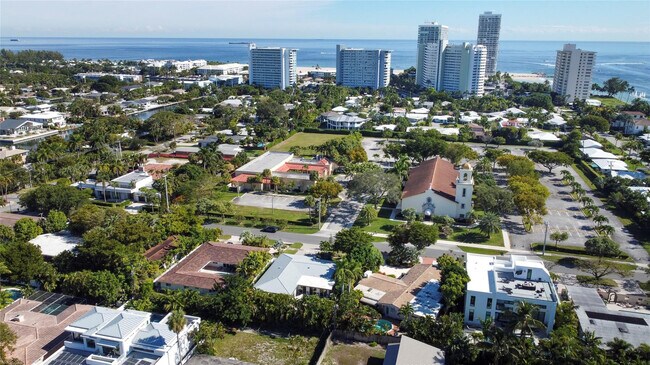 Building Photo - 1959 SE 25th Ave