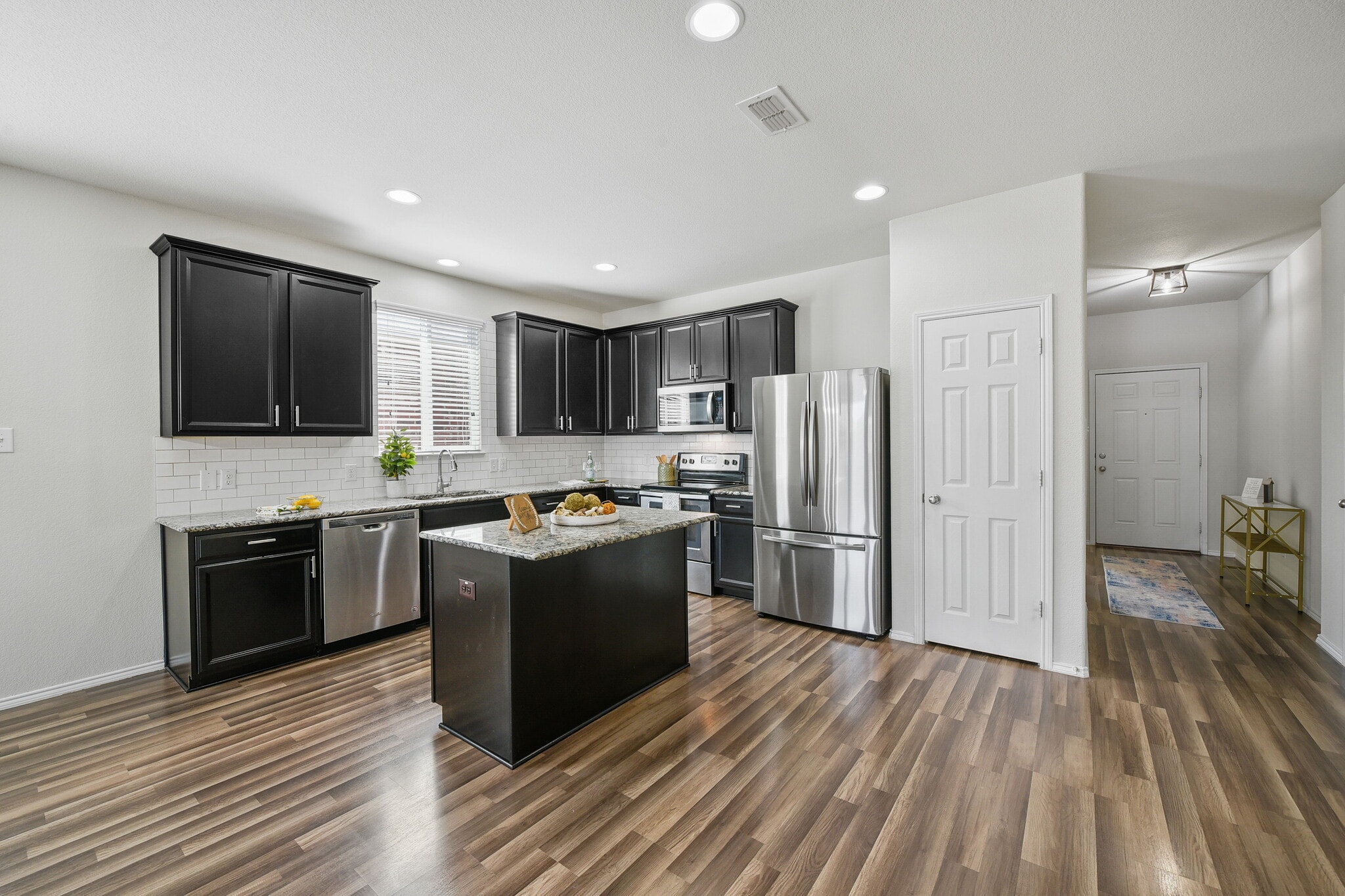 Building Photo - 3104 Montserrat Creek Dr