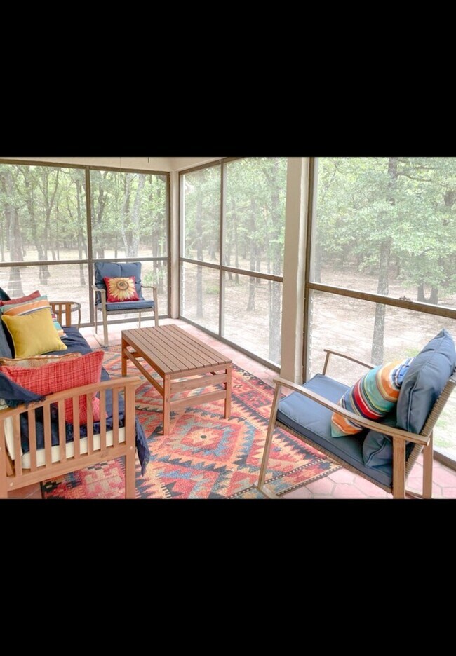 Building Photo - 758 RSCR 1490 Point - Furnished Home