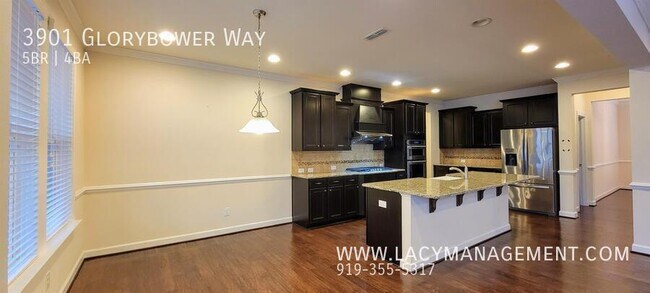 Building Photo - 3901 Glorybower Way