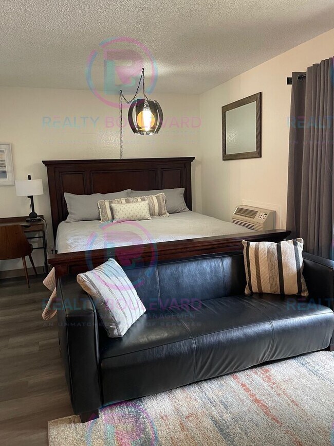 Building Photo - Fully Furnished Studio Near Virginia Lake | All Utilities & WiFi Included | $1,299/Month