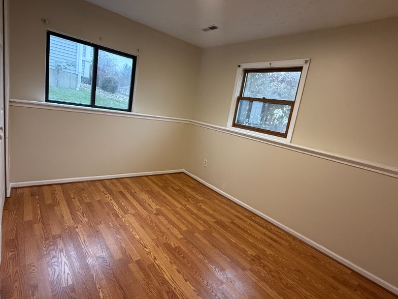 Building Photo - 5814 Laporte Dr