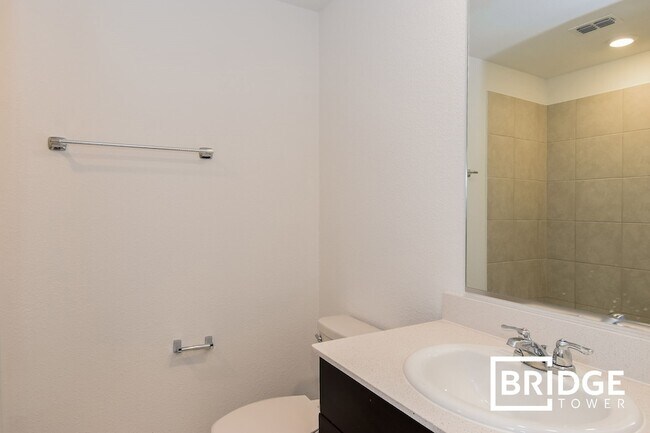 Building Photo - 5430 Bristle Leaf Dr