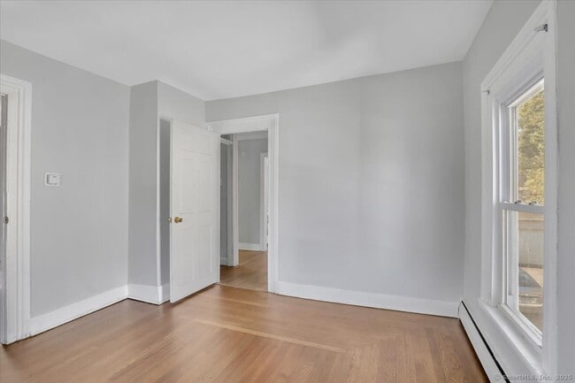 Building Photo - 29 Hotchkiss St
