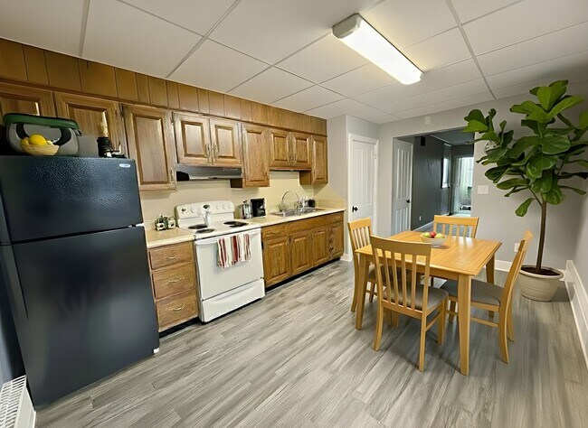 Building Photo - 1111 Walnut St