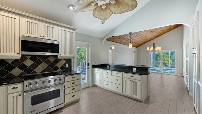 Building Photo - 5310 Hidden Harbor Rd