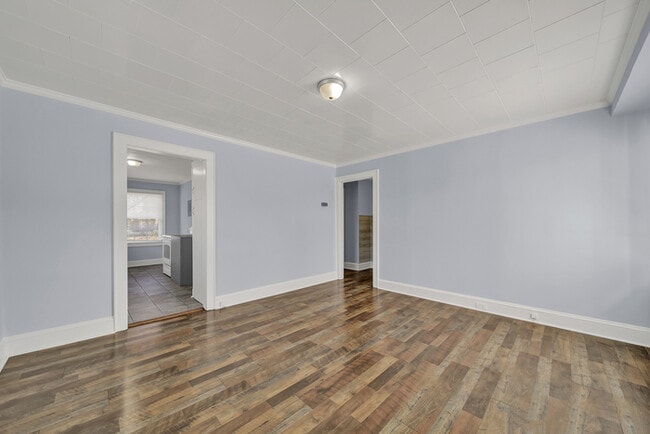 Building Photo - Duplex