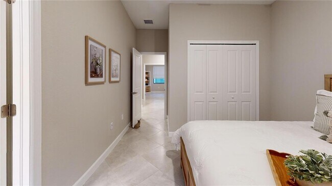 Building Photo - 1464 Saddlewood Cir