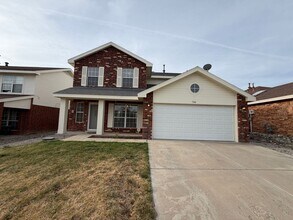 Building Photo - 3 Bedroom Home Available Near Paseo Del Norte Blvd NE & Rainbow Blvd NW!
