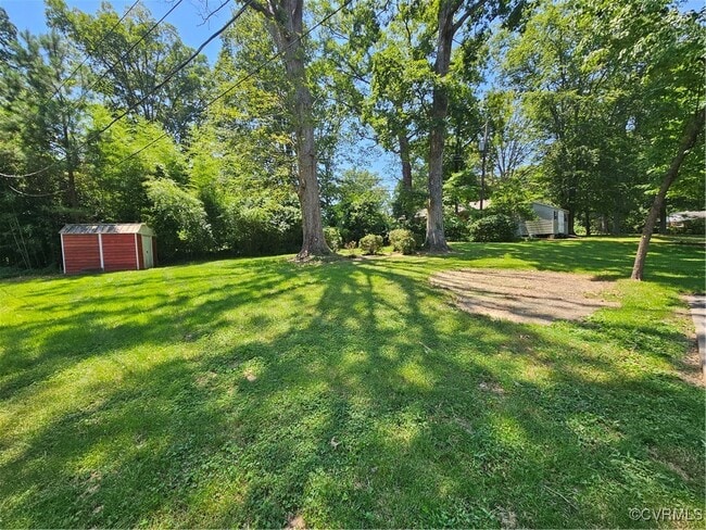 Building Photo - 6947 Montauk Dr