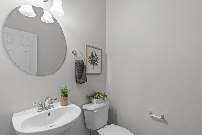 Building Photo - Stylish 2BR+Office (Optional 3rd Bedroom),...