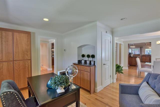 Building Photo - 1957 James Pl