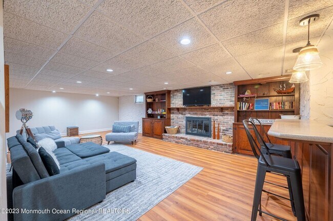 Building Photo - 623 Brooklyn Blvd